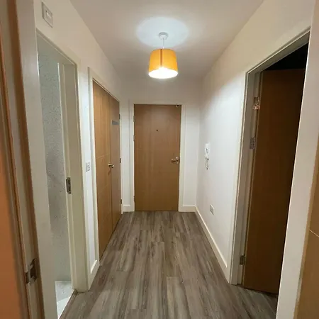 Development House Apartment West Bromwich Exterior photo